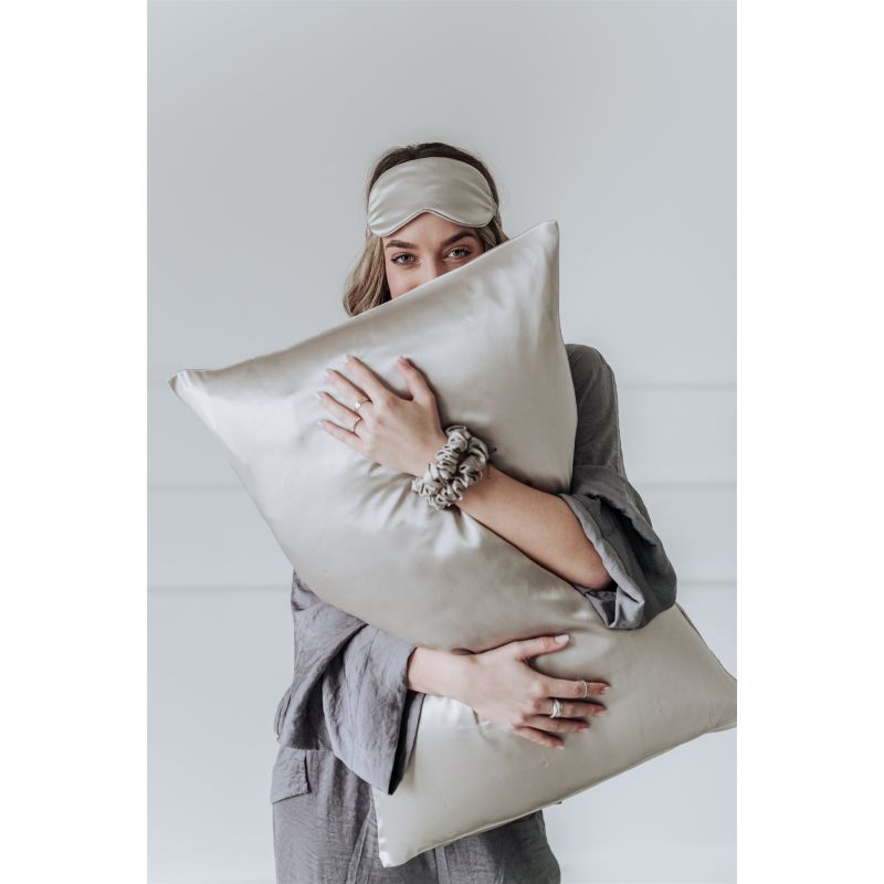 Svilena spalna maska Silver Stardust