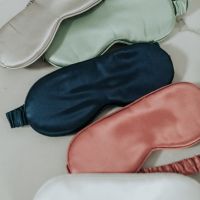 Svilena spalna maska Daydream Pink